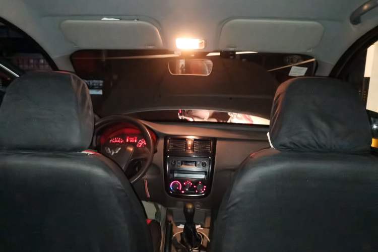 Used Wuling Rongguang V 2016 1.5L Practical Version Headliner