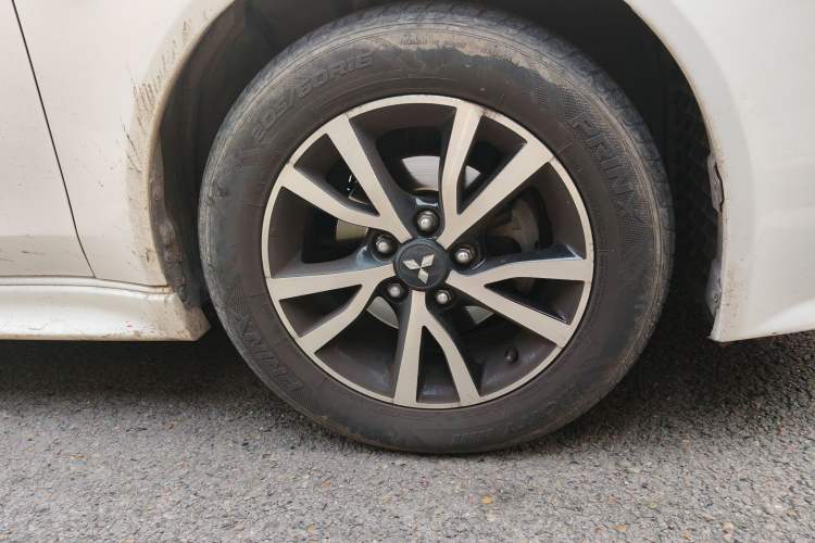 Used Mitsubishi Lancer EX 2015 1.8L Manual ZhiShang Edition China IV
