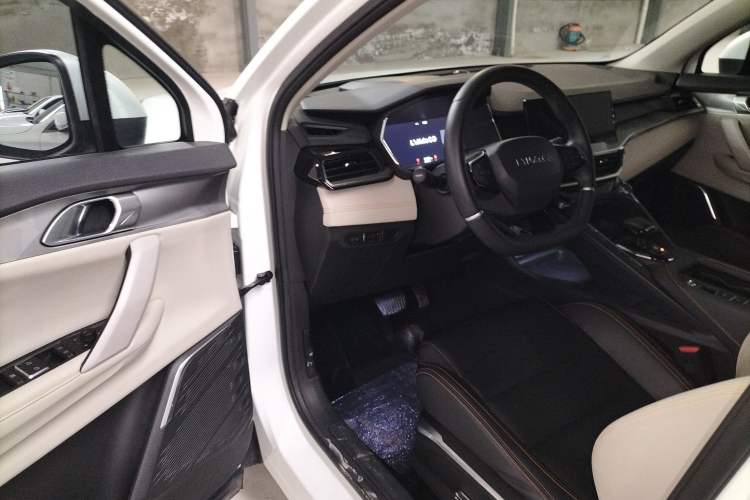 Used Lynk & Co 06 EM-P 2022 PHEV 84 km Range Pro Version