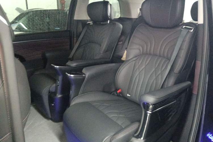 Used GAC Trumpchi M8 2024 Master Series 400T Prestige Edition
