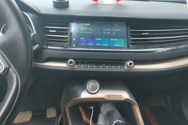 Used Haval H6 2021 1.5 GDIT Automatic Champion Edition Audio And AC Panel