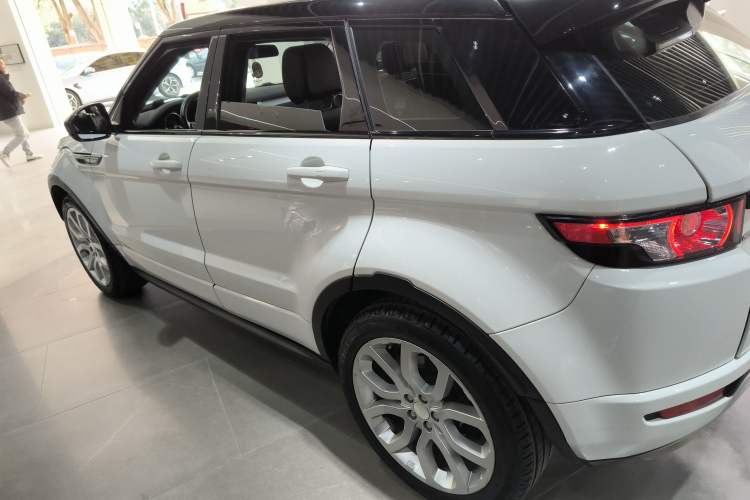 Used Land Rover Range Evoque 2014 2.0T 5-Door Ignite Edition
