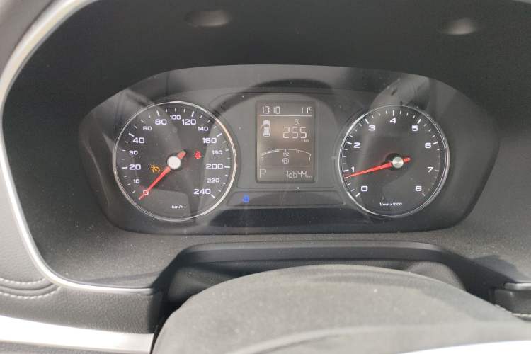 Used Roewe RX5 2018 20T Two-Wheel Drive Automatic Internet Smart Edition