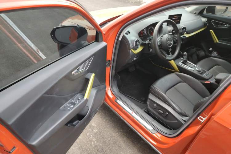 Used Audi Q2L 2018 35 TFSI Fashion Dynamic Version China V Emission Standard Driver Seat