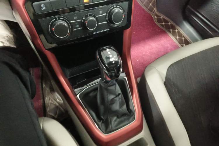 Used Volkswagen T-Cross 2019 1.5L Automatic Comfort Edition Gear Lever