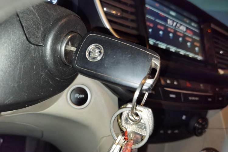 Used Buick GT 2017 15N Automatic Elite Version