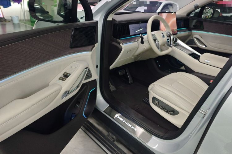 Used Denza N9 2025 Flagship Model Driver Seat