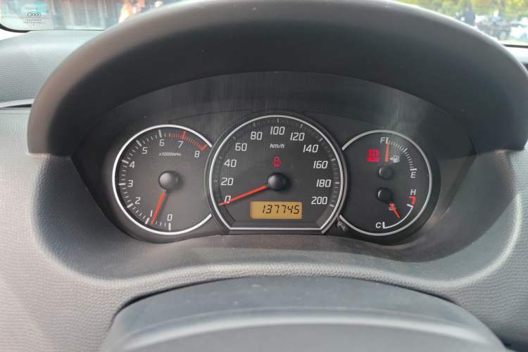 Used Suzuki Swift 2013 1.3L Manual Value Edition
