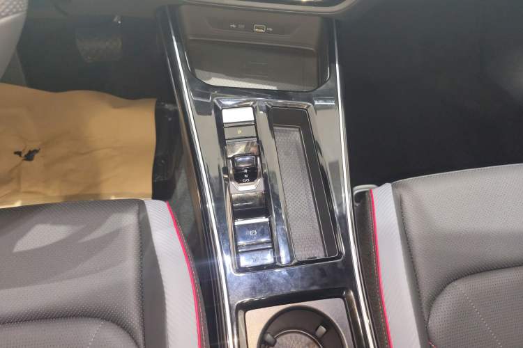 Used Volkswagen Lamando 2024 Lavida L 280TSI DSG Cool & Spicy Edition