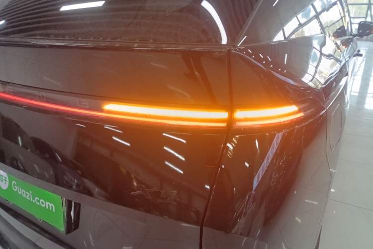 Used XPeng X9 2024 610 Long-Range Pro
