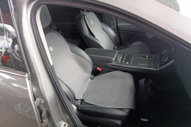 Used EXEED Lingyun 2023 300T Two-Wheel Drive Starry Edition Right Front Seat