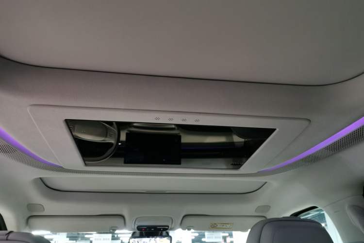 Used XPeng X9 2025 702 Four-Wheel Drive High-Performance Max