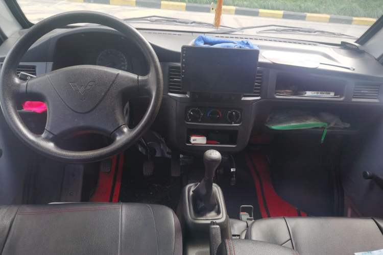 Used Wuling Zhiguang 2023 1.5L Practical Version 5/7 Seats