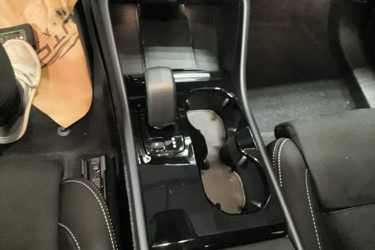 Used Volvo XC40 New Energy 2024 Long-Range PRO Version
