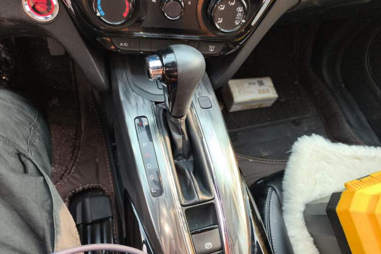 Used Honda XR-V 2021 1.5L CVT Comfort Version Gear Lever