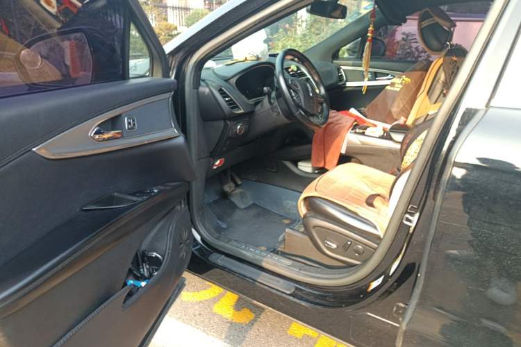 Used Lincoln MKX 2017 2.0T Two-Wheel Drive Deluxe Edition