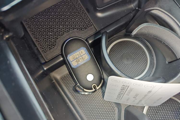 Used Mercedes-Benz GLC Coupe 2025 GLC 260 4MATIC Coupe SUV
