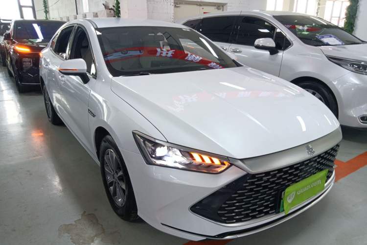 Used BYD Qin PLUS 2024 HONOR Edition DM-i 55KM Leading Model Front Right 45 Deg