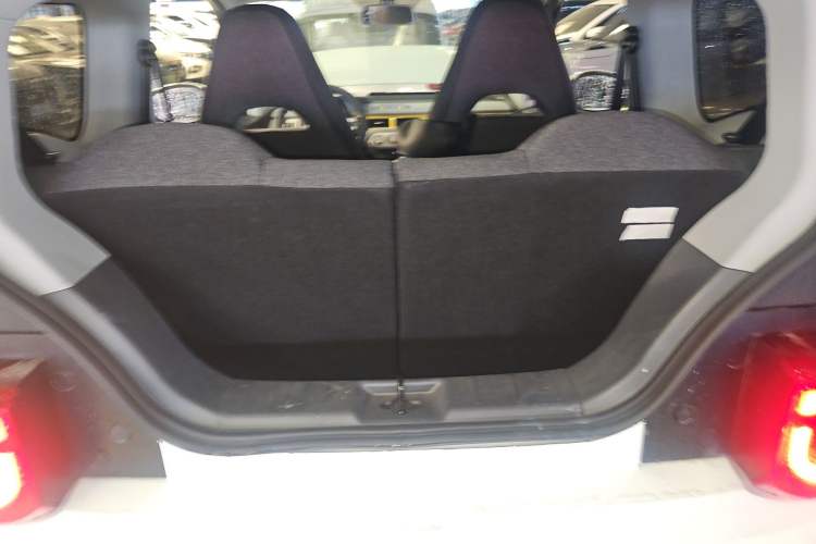 Used Chery New Energy QQ Ice Cream 2022 170km Sundae Phosphate Lithium-Ion Trunk