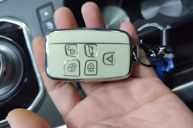 Used Land Rover Range Rover Evoque 2015 2.0T 5-Door Luxury Edition
