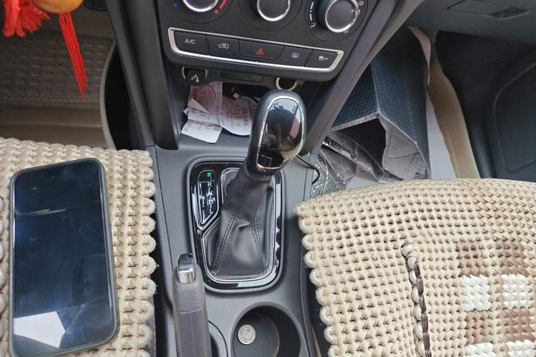 Used Chery Tiggo 3 2016 1.6L CVT Fashion Edition Gear Lever