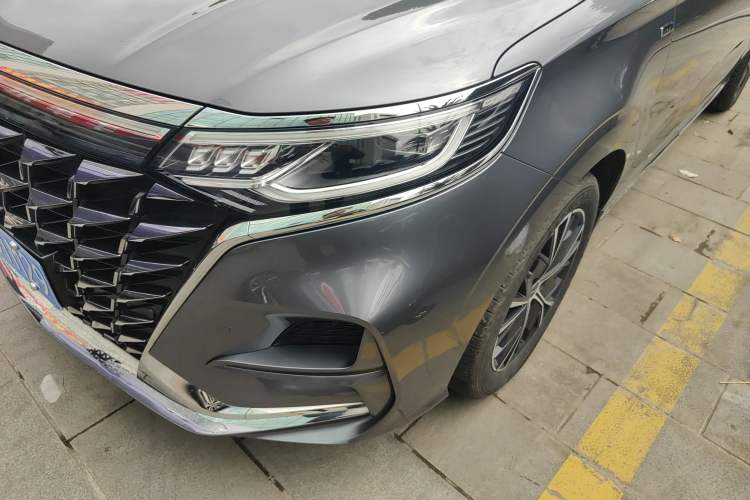 Used Roewe iMAX8 2023 400TGI Elite Edition