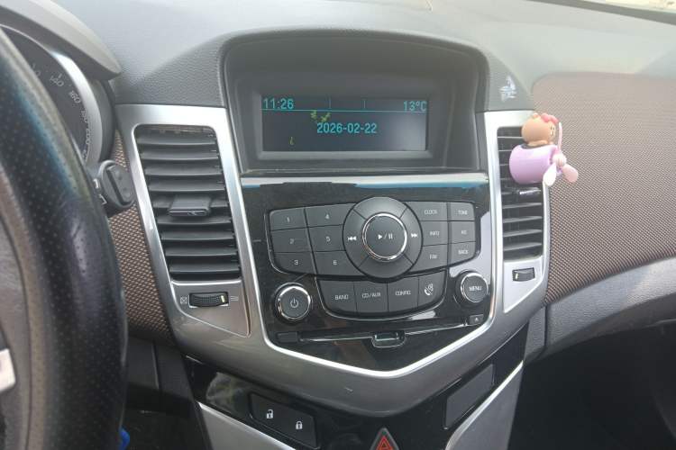 Used Chevrolet Cruze 2013 Hatchback 1.6L Manual Luxury Model
