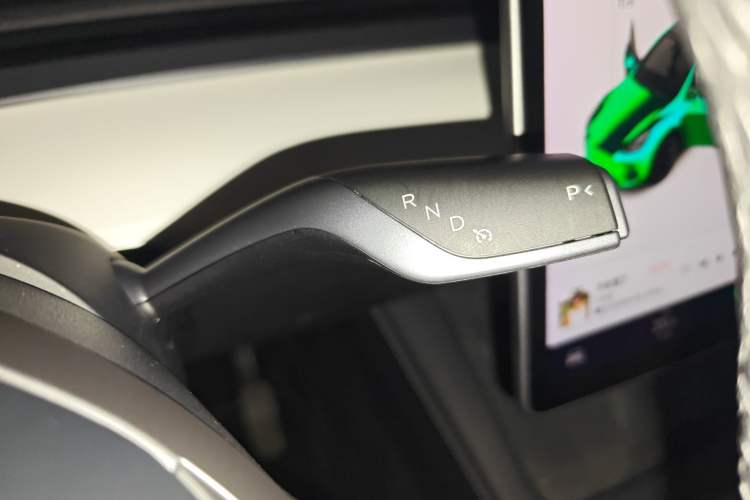 Used Tesla Model Y 2021 Long-Range All-Wheel-Drive Version 3D7 Gear Lever