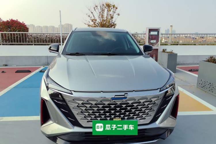 Used CHANGAN OSHAN Z6 2022 Blue Whale 1.5T DCT Luxury Model