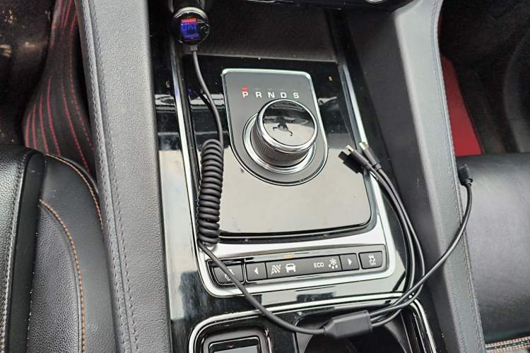 Used Jaguar F-PACE 2019 2.0T Four-Wheel Drive Urban Luxury Edition Gear Lever