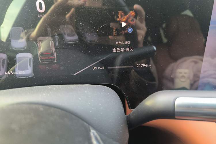 Used Hima AITO M8 2025 Extended-Range Max Version 37 kWh 5-Seater Odometer Close Up