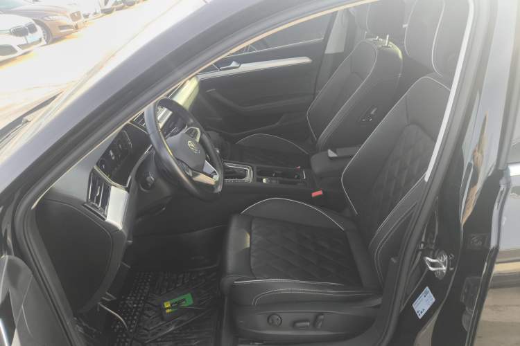 Used Volkswagen Magotan GTE Plug-in Hybrid 2022 GTE Luxury Model