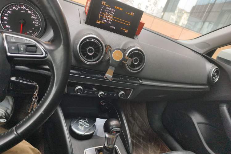 Used Audi A3 2014 Limousine 35 TFSI Automatic Comfort Model