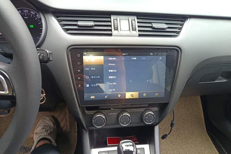 Used Skoda Octavia 2017 1.6L Automatic Chuanxing Edition Audio And AC Panel