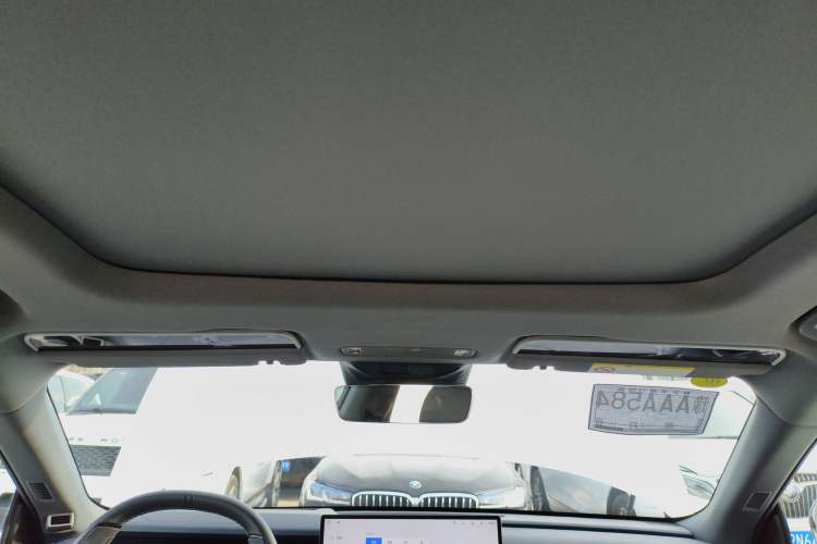 Used Lynk & Co 07 2024 EM-P 126 Long-Range Ultra Headliner