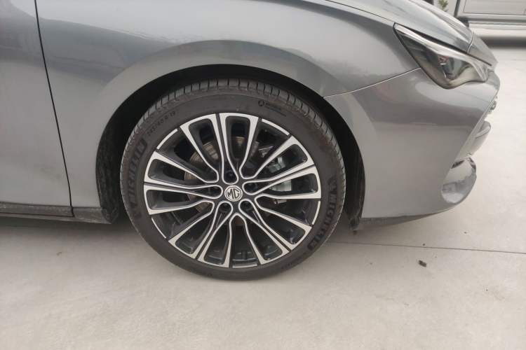 Used MG 7 2025 1.5T 300 DCT Elegant Edition Right Front Wheel Hub