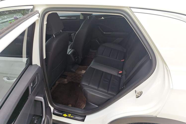 Used Volkswagen T-ROC 2020 280TSI DSG Two-Wheel Drive Comfort Version Left Rear Seat