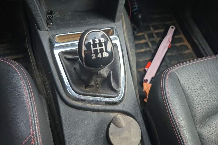 Used HYOSOW S2 2014 1.5L Manual Luxury Edition China IV Gear Lever