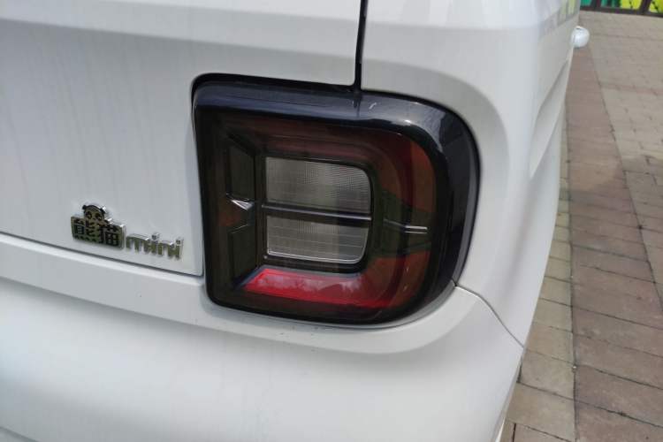 Used Geely Galaxy Panda 2025 210 km – Yuanqi Bear Right Rear Taillight