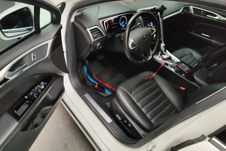 Used Ford Mondeo 2013 2.0L GTDi 200 Fashion Edition
