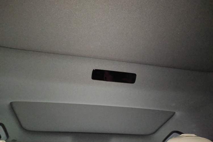 Used Li Auto L8 2023 Pro Model
