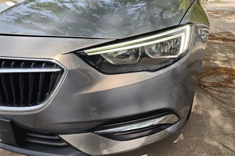 Used Buick Regal 2017 30H Elite Version
