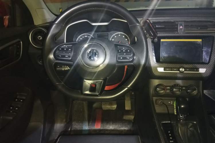 Used MG ZS 2017 1.5L Automatic Luxury Edition Steering Wheel