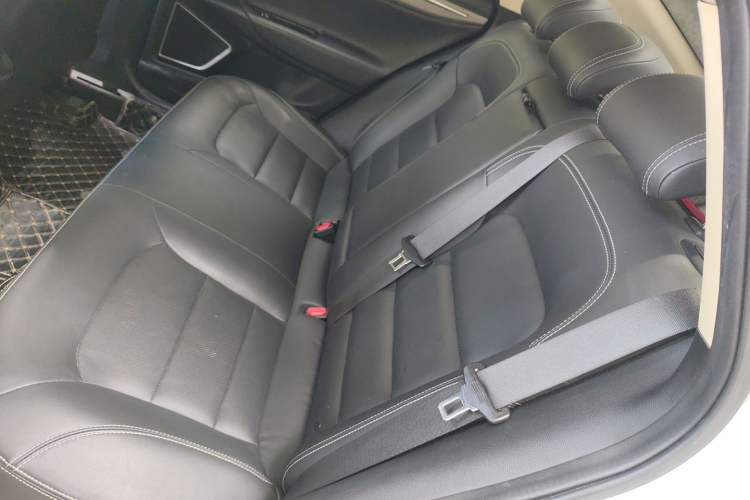 Used Geely Auto Emgrand GL 2018 1.4T DCT Elite Smart Connectivity Version
