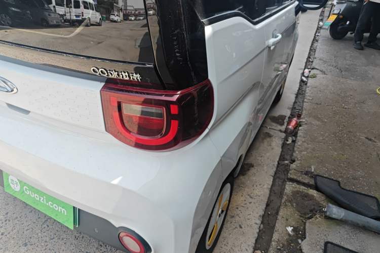 Used Chery QQ Ice Cream 2022 170km Sundae Phosphate Lithium-Ion