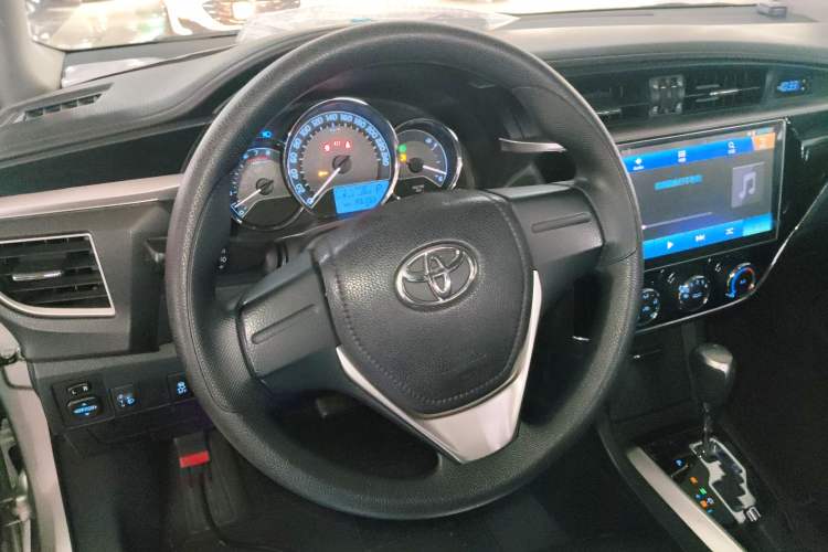 Used Toyota Corolla 2017 1.2T CVT GL
