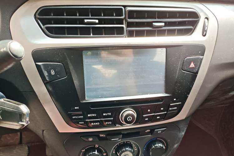 Used Citroen Elysee 2015 Qishang Edition 1.6L Automatic Fashion Model Audio And AC Panel