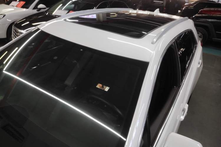 Used Cadillac XT5 2018 28E Four-Wheel Drive Tech Version
