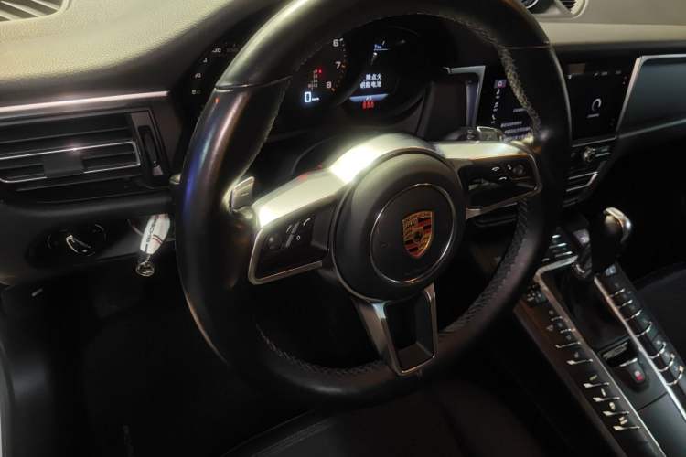 Used Porsche Macan 2018 Macan 2.0T