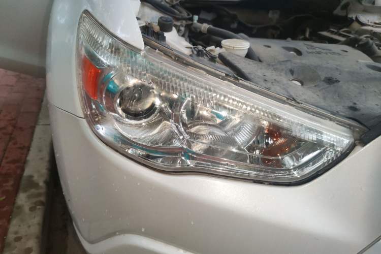 Used Mitsubishi ASX 2012 2.0 4x4 JingShang Navigation Edition